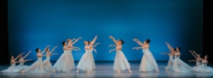 Gala de Otoño del Ballet de Monterrey, interpretando Serenade, de George Balanchine.